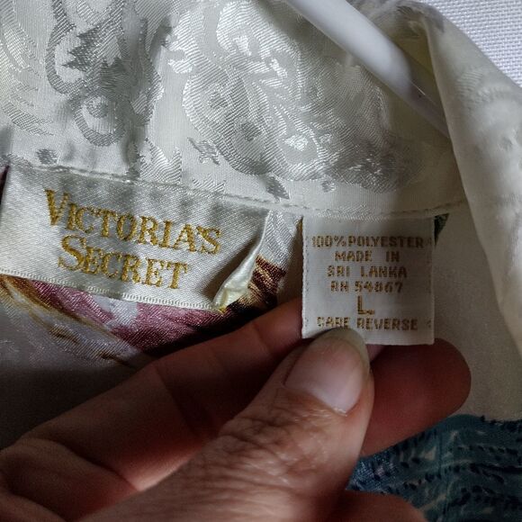 Vintage Victoria's secret pajama set - Picture 2 of 11